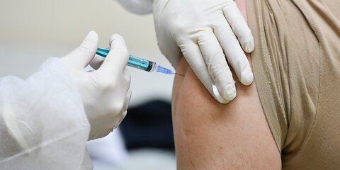 Свыше 100 тыс москвичей записались на прививку от COVID-19 до Нового года