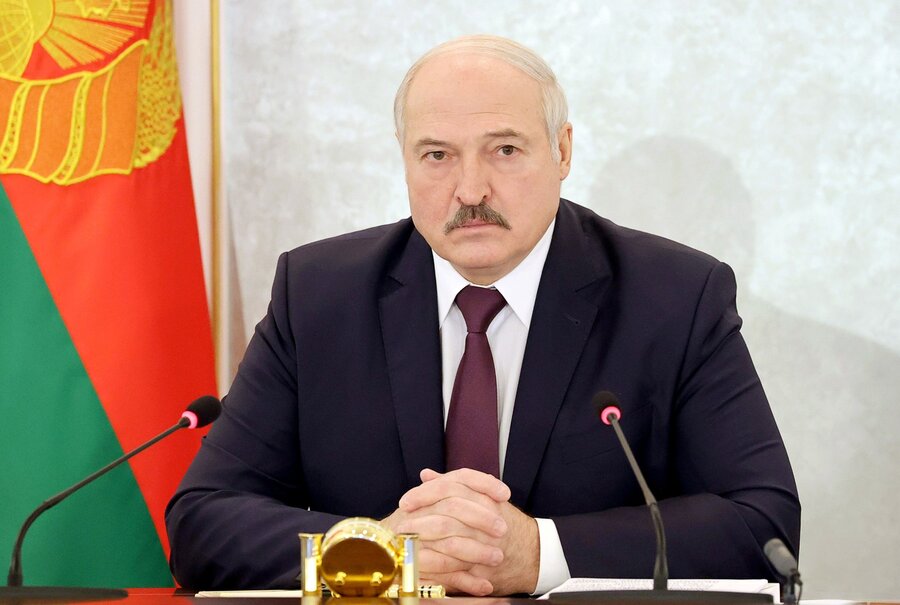 Лукашенко пообещал, что Белоруссия "не упадет на колени" – Москва 24