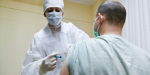 Перенесшие коронавирус люди смогут не вакцинироваться до осени 2021 года