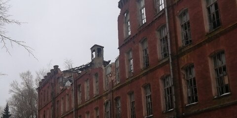 Четырехэтажное здание частично обрушилось в Тверской области