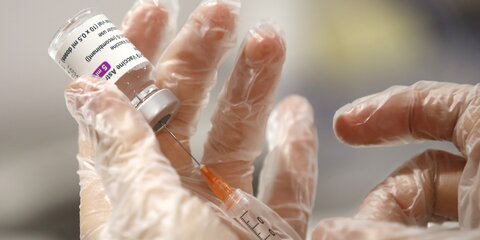 В Норвегии трое врачей госпитализированы с тромбами после вакцинации AstraZeneca