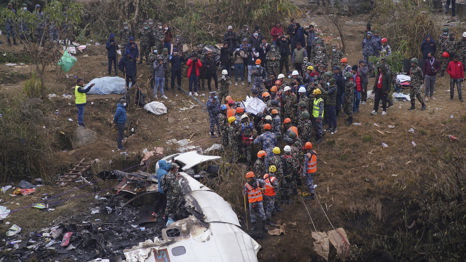 список и фото погибших крушение самолета сегодня