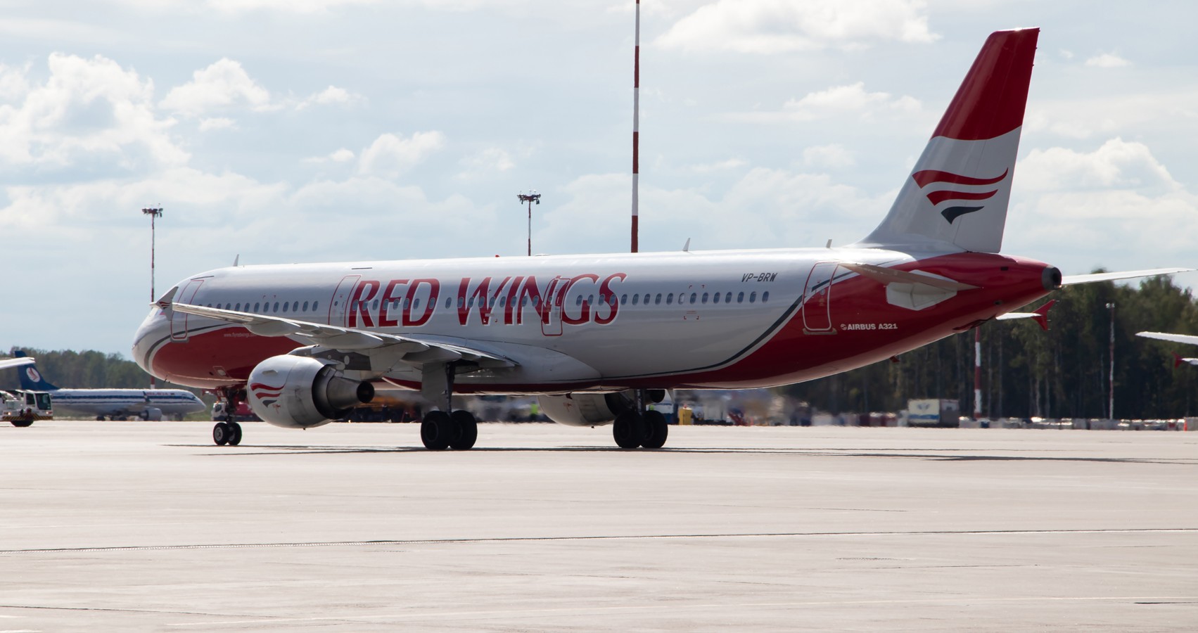 Юрист объяснил, какие компенсации положены пострадавшим пассажирам Red Wings  – Москва 24, 17.08.2023