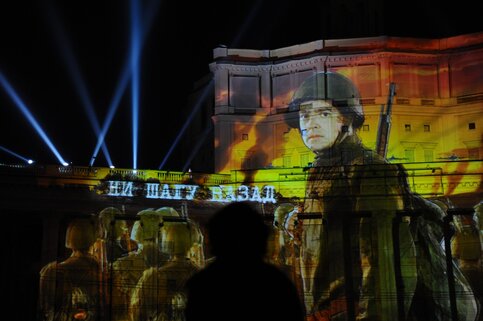 M24.RU - На фасаде театра Российской армии представили световое шоу - Сетевое издание М24 - Москва 24