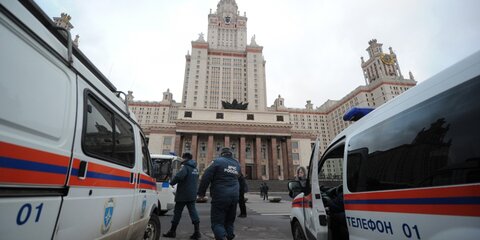 Около двух тысяч человек эвакуировали из главного здания МГУ после звонка