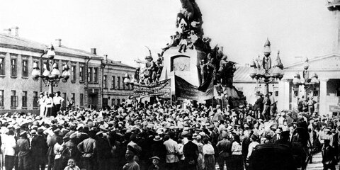 В ГД предложили установить в Москве памятник жертвам революции