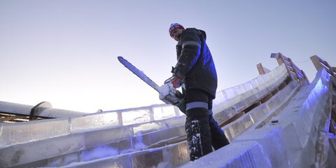 Самая большая ледяная горка столицы откроется во время зимнего фестиваля