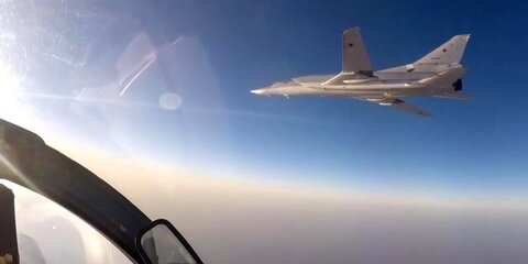 Дальние бомбардировщики ВКС РФ поразили опорные пункты боевиков в Сирии